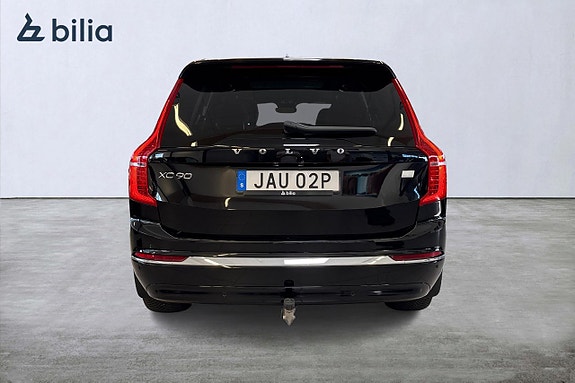 Volvo XC90 5 of 23