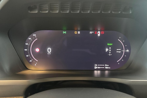 Volvo XC90 23 of 23