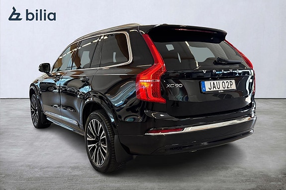 Volvo XC90 3 of 23