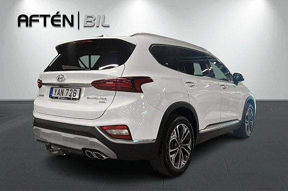 Hyundai Santa Fe 10 of 30