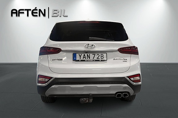 Hyundai Santa Fe 9 of 30