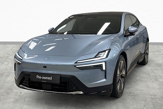 Polestar 4 7 of 17