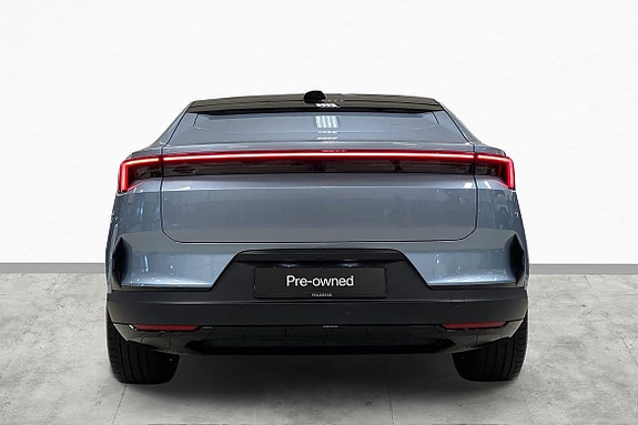 Polestar 4 5 of 5