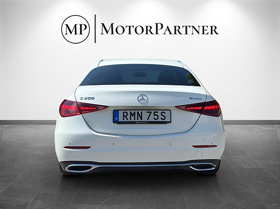 Mercedes-Benz C200 6 of 19