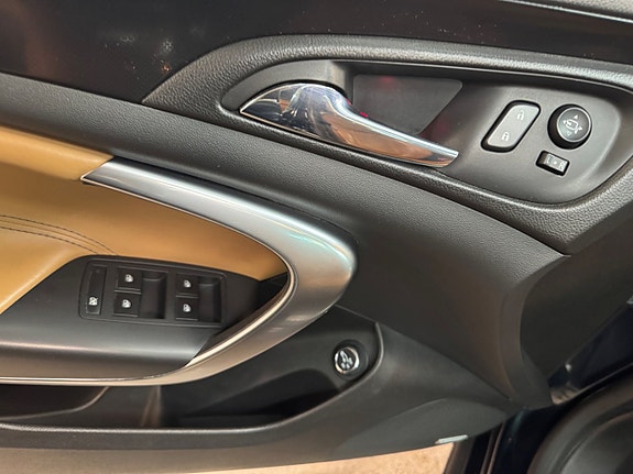 Opel Insignia 16 of 17