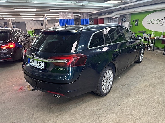 Opel Insignia 2 of 5
