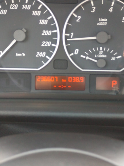 BMW 330Ci 11 of 29