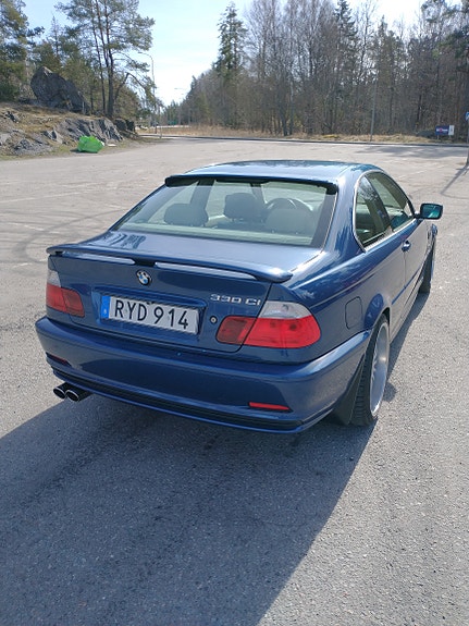 BMW 330Ci 3 of 29