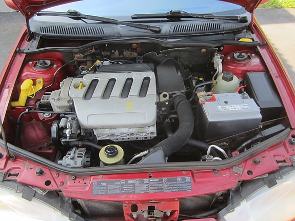 Renault Megane I 9 of 14