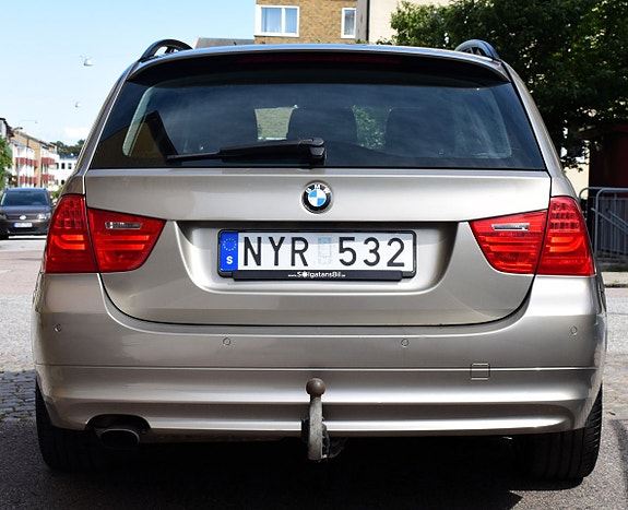 BMW 318i 9 of 10