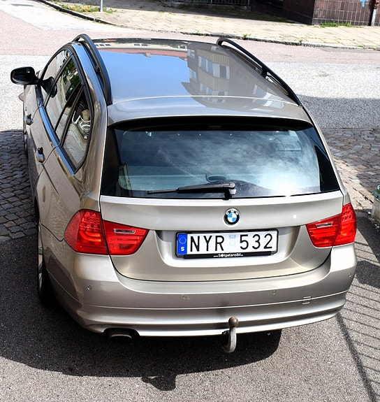 BMW 318i 10 of 10