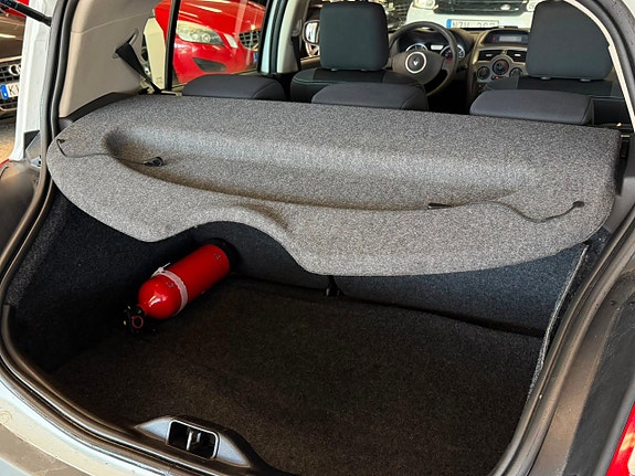 Renault Megane 8 of 13