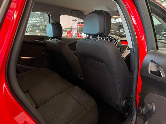 Opel Astra 9 of 15