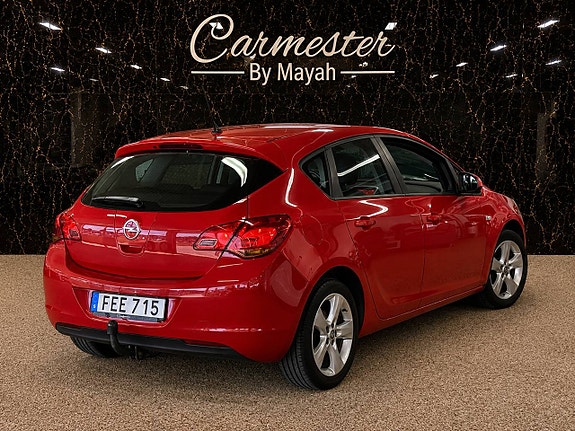 Opel Astra 4 of 5