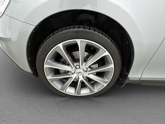 Volvo V40 Cross Country 26 of 30