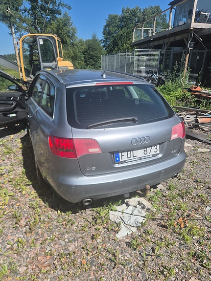Audi A6 4 of 5