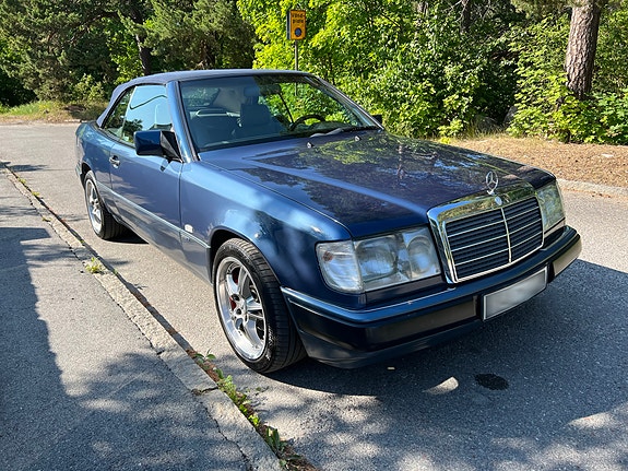Mercedes-Benz 300 CE-24 5 of 5
