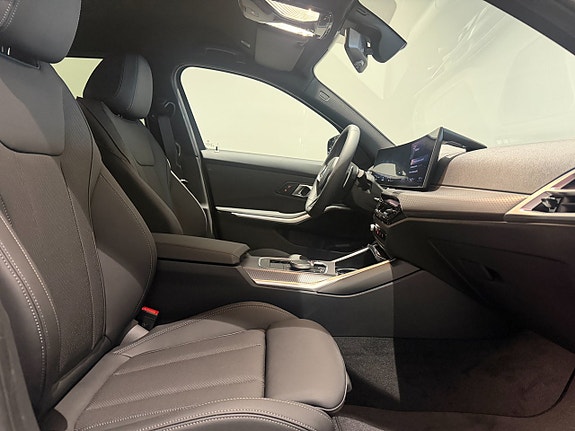BMW 320d 8 of 18