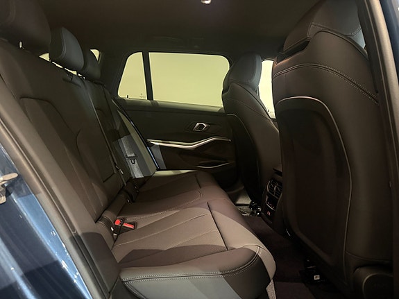 BMW 320d 7 of 18