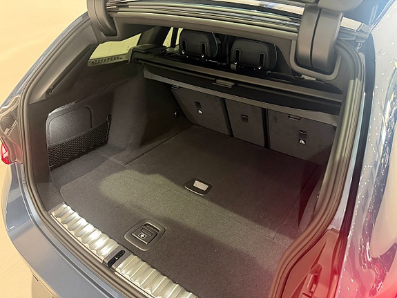 BMW 320d 6 of 18