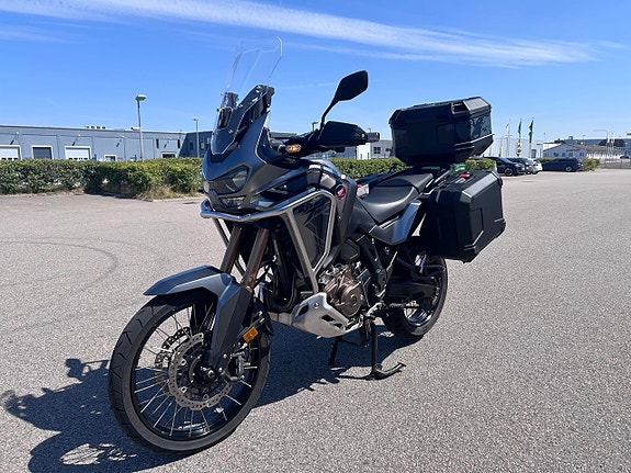 Honda CRF1100A4 Africa Twin Adventure Sport 3 of 6