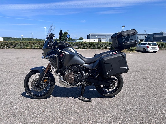 Honda CRF1100A4 Africa Twin Adventure Sport 4 of 6