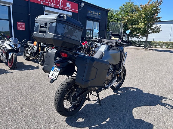 Honda CRF1100A4 Africa Twin Adventure Sport 5 of 6