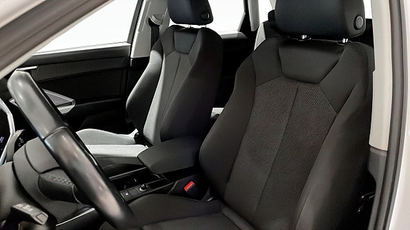 Audi Q3 8 of 13