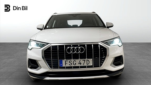 Audi Q3 4 of 5