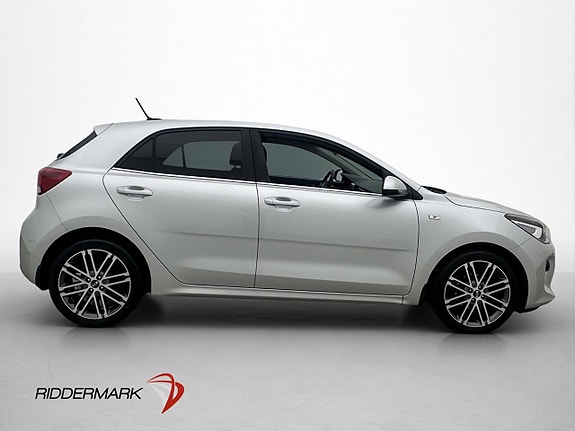 Kia Rio 9 of 30