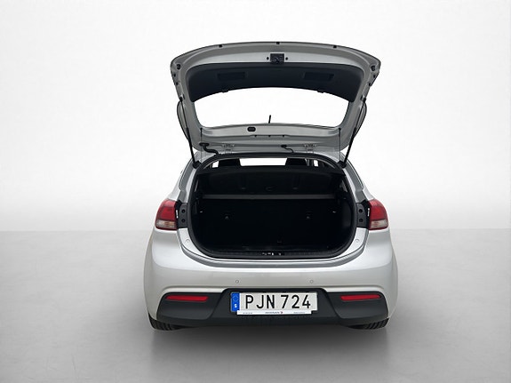 Kia Rio 26 of 30