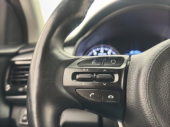 Kia Rio 14 of 30