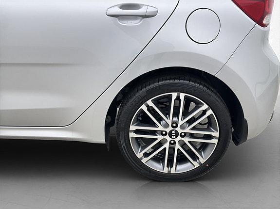 Kia Rio 28 of 30
