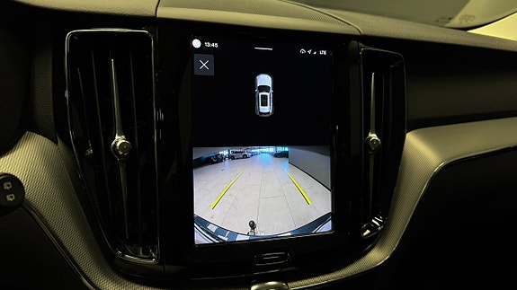 Volvo XC60 10 of 20