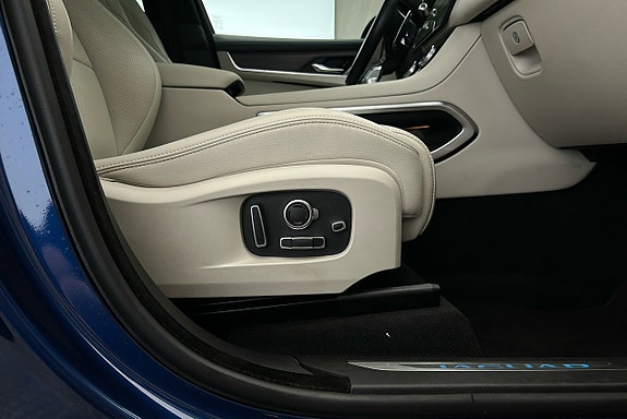 Jaguar F-PACE 19 of 29