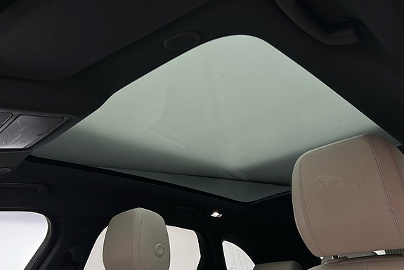 Jaguar F-PACE 16 of 29