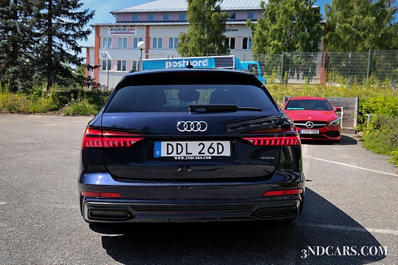 Audi A6 4 of 16