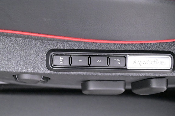 Volkswagen ID.4 GTX 10 of 27