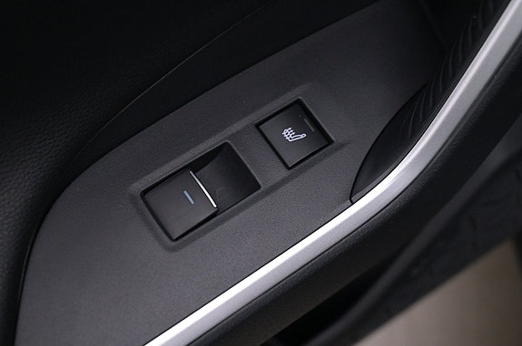 Toyota RAV4 Plug-in Hybrid 23 of 27