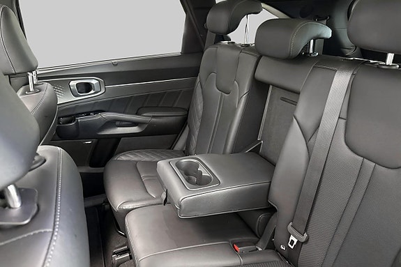 Kia Sorento 10 of 25