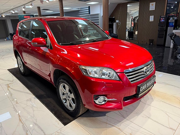 Toyota RAV4 7 of 24