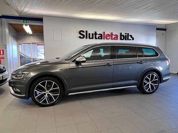 Volkswagen Passat Alltrack 9 of 30