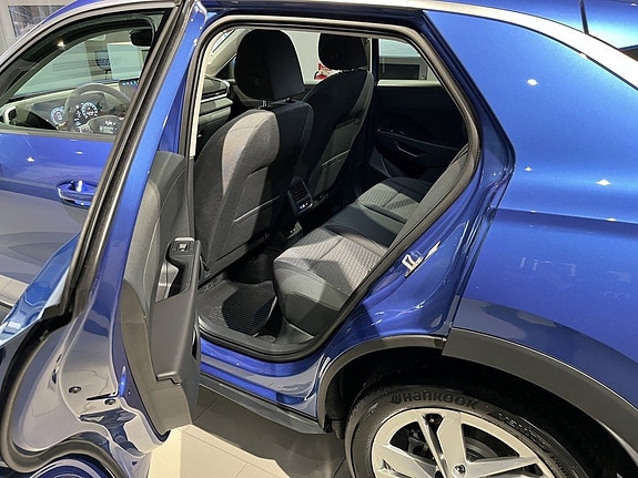 Volkswagen T-Roc 15 of 19