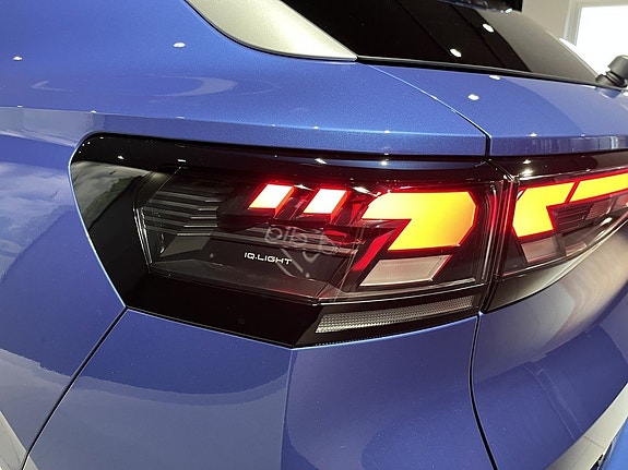 Volkswagen T-Roc 6 of 19