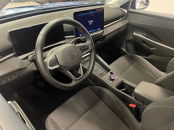 Volkswagen T-Roc 9 of 20