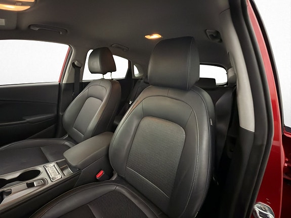 Hyundai Kona 14 of 30