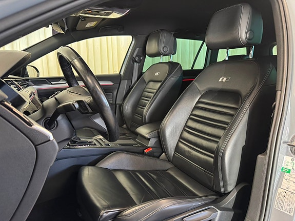 Volkswagen Passat 8 of 30