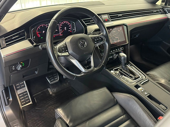 Volkswagen Passat 7 of 30