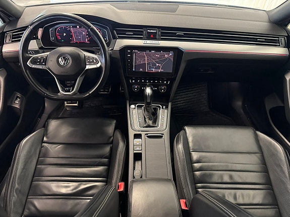 Volkswagen Passat 27 of 30