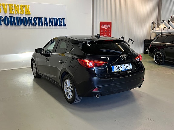 Mazda 3 8 of 25
